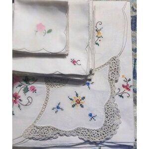 Gorgeous Handmade Embroidered Applique Table Cloth Cutaway Lace 12 Napkins 6 Tea